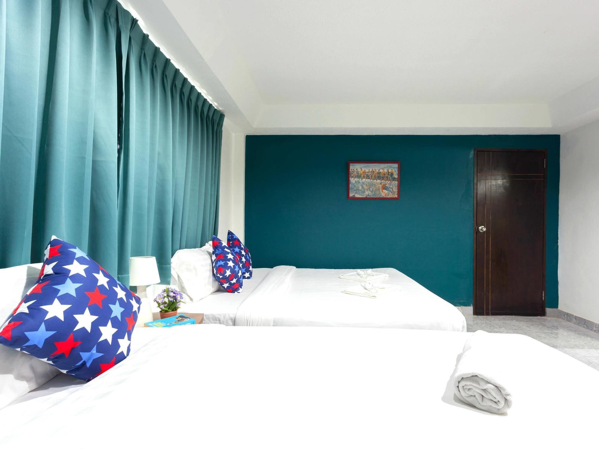 Hotel Simple Boutique Seabreeze Patong Exterior foto